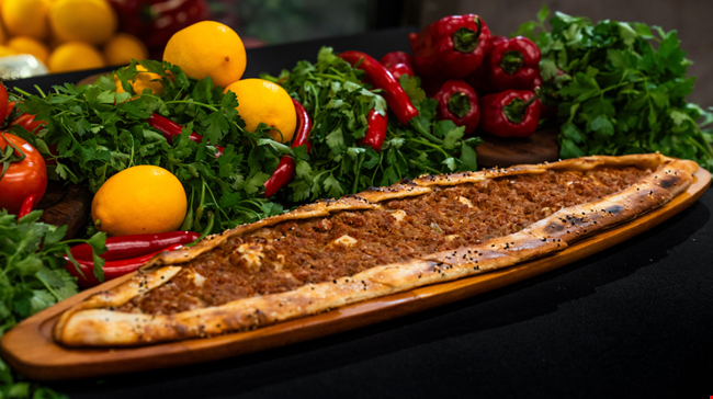 Kıymalı Pide